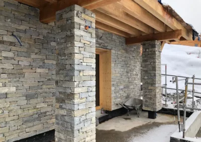 Chalet E. parement pierre 1